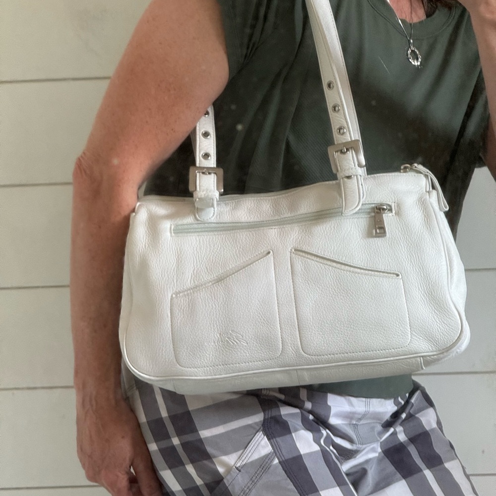 Stone Mountain USA Shoulder Bag Pebbled Leather White